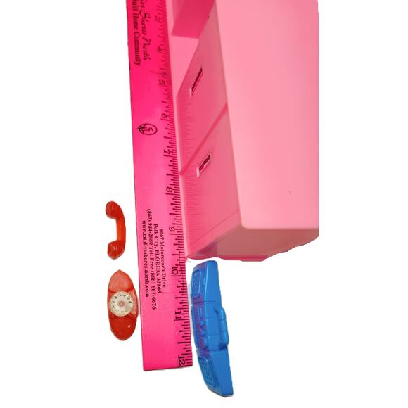 80s Vintage Barbie Travel Agent Agency Office Or Barbies Living Room Bookshelf + - Picture 4 of 7